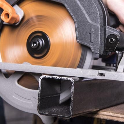 Okružní pila EVOLUTION R185 CCS