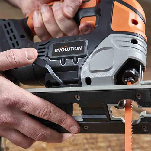 Přímočará AKU pila EVOLUTION R90JGS-Li s 2Ah baterií a nabíječkou a další 2,0Ah baterií EVOLUTION ZDARMA