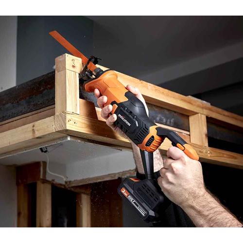 Ocasní AKU pila EVOLUTION R150RCP-Li s 2Ah baterií a nabíječkou a další 2,0Ah baterií EVOLUTION ZDARMA